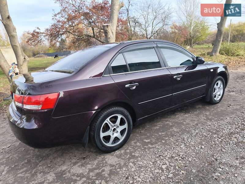 Седан Hyundai Sonata 2006 в Казатине