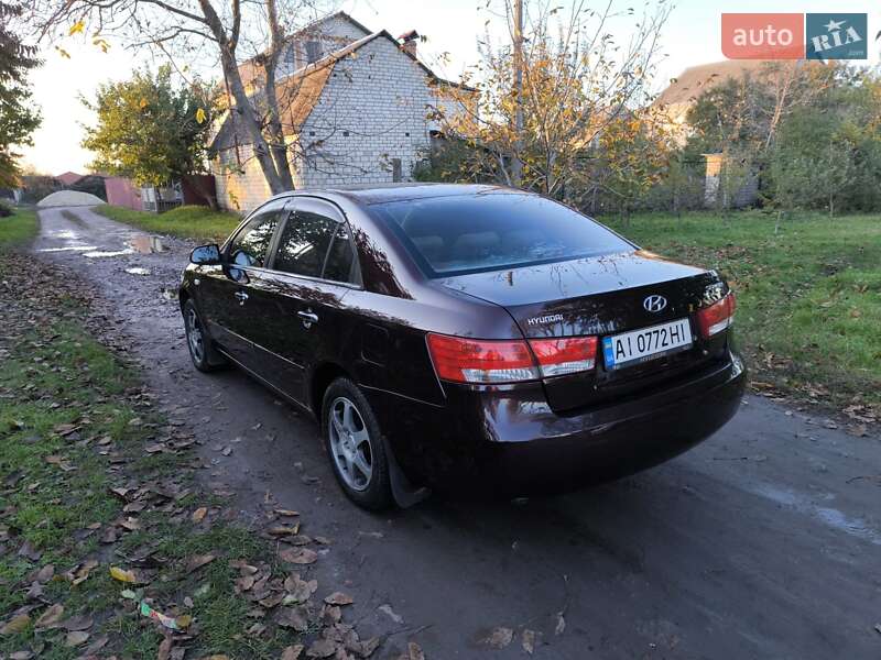Седан Hyundai Sonata 2006 в Казатине