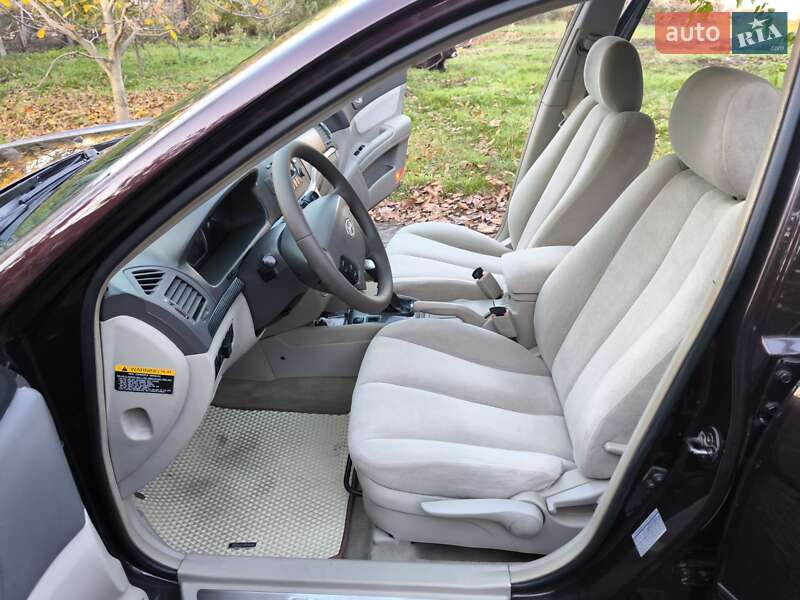 Седан Hyundai Sonata 2006 в Казатине