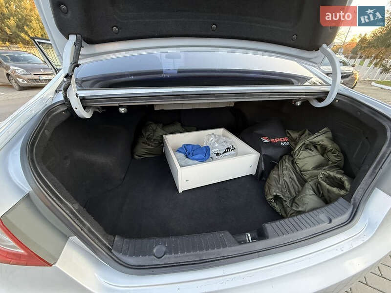 Седан Hyundai Sonata 2010 в Луцке