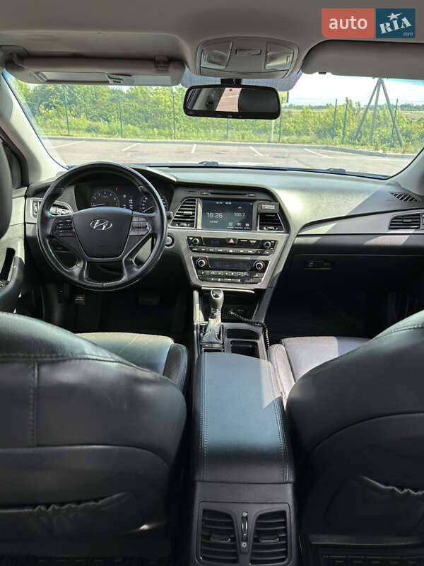 Седан Hyundai Sonata 2016 в Киеве