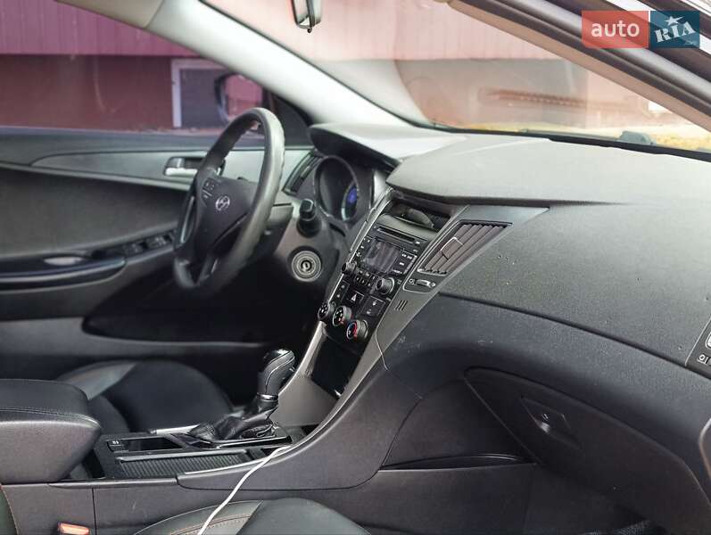 Седан Hyundai Sonata 2014 в Полтаве
