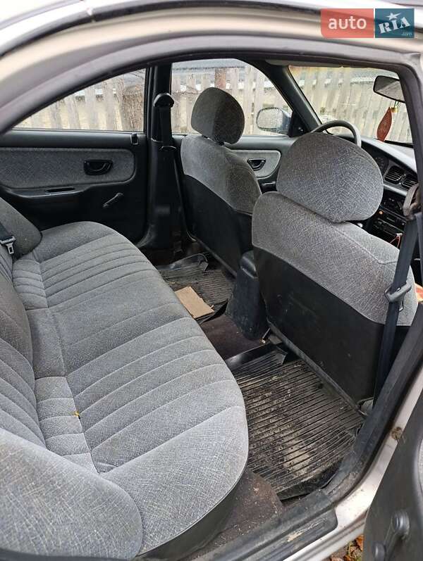 Седан Hyundai Sonata 1993 в Коростышеве фото 5 Седан Hyundai Sonata 1993 в Коростышеве