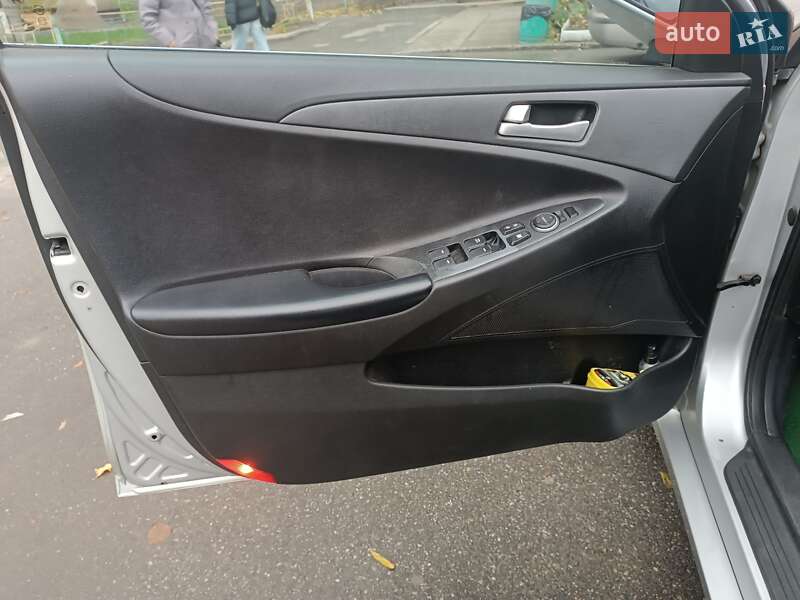 Седан Hyundai Sonata 2013 в Києві фото 30 Седан Hyundai Sonata 2013 в Києві