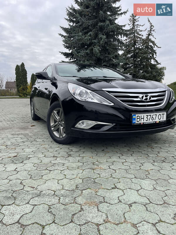 Седан Hyundai Sonata 2014 в Дубно