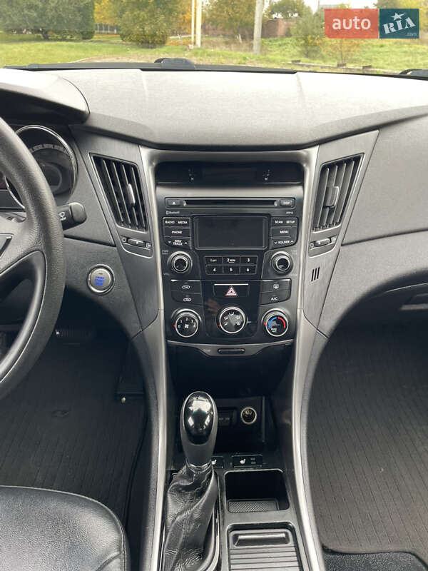 Седан Hyundai Sonata 2014 в Дубно