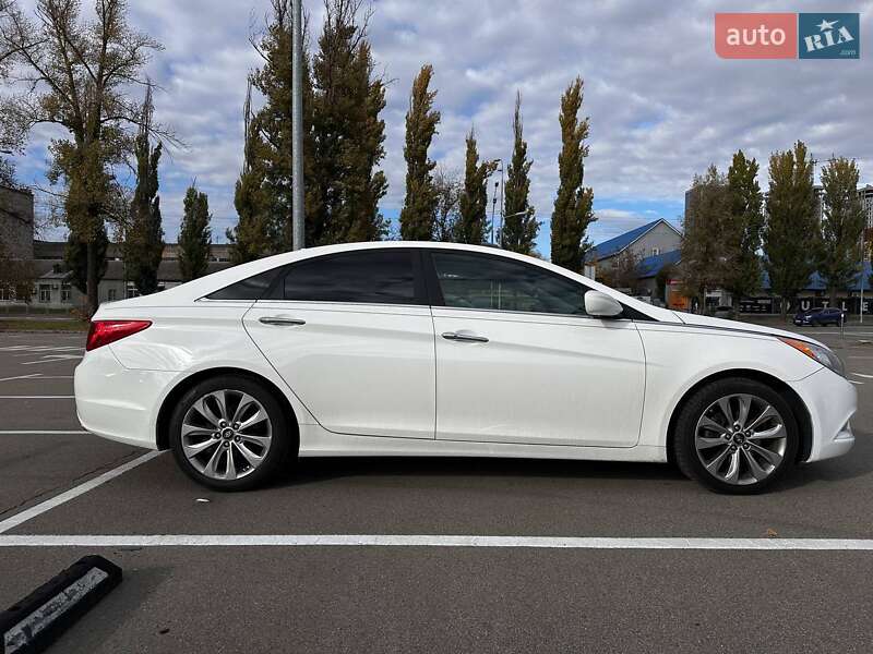 Седан Hyundai Sonata 2013 в Киеве фото 10 Седан Hyundai Sonata 2013 в Киеве