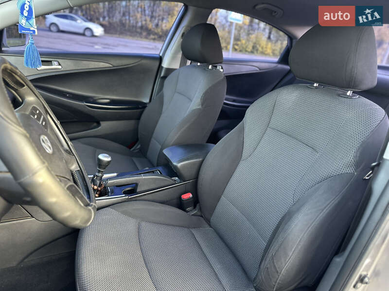 Седан Hyundai Sonata 2010 в Радивилове