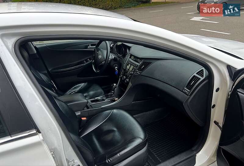 Седан Hyundai Sonata 2014 в Києві фото 8 Седан Hyundai Sonata 2014 в Києві