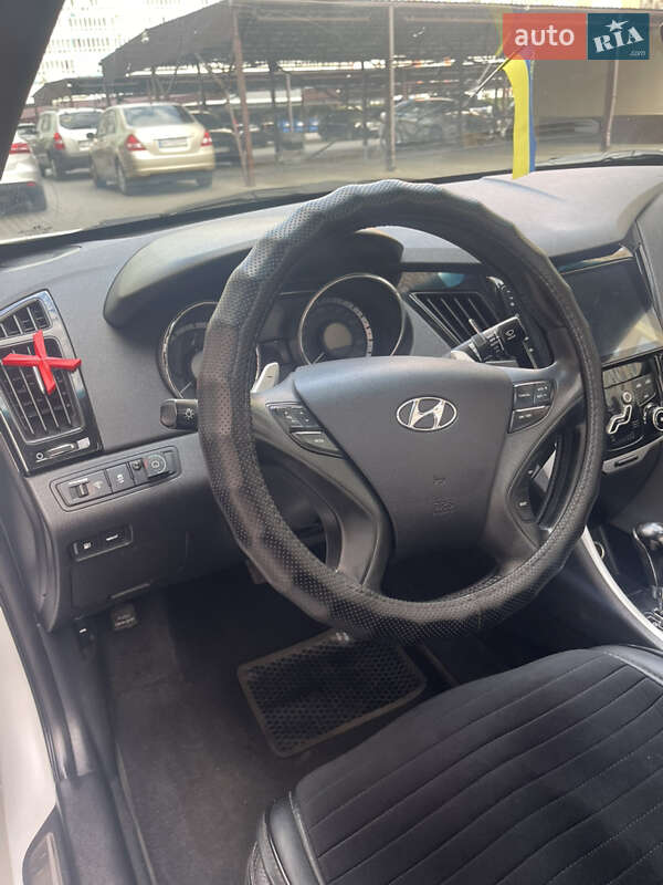 Седан Hyundai Sonata 2010 в Одессе