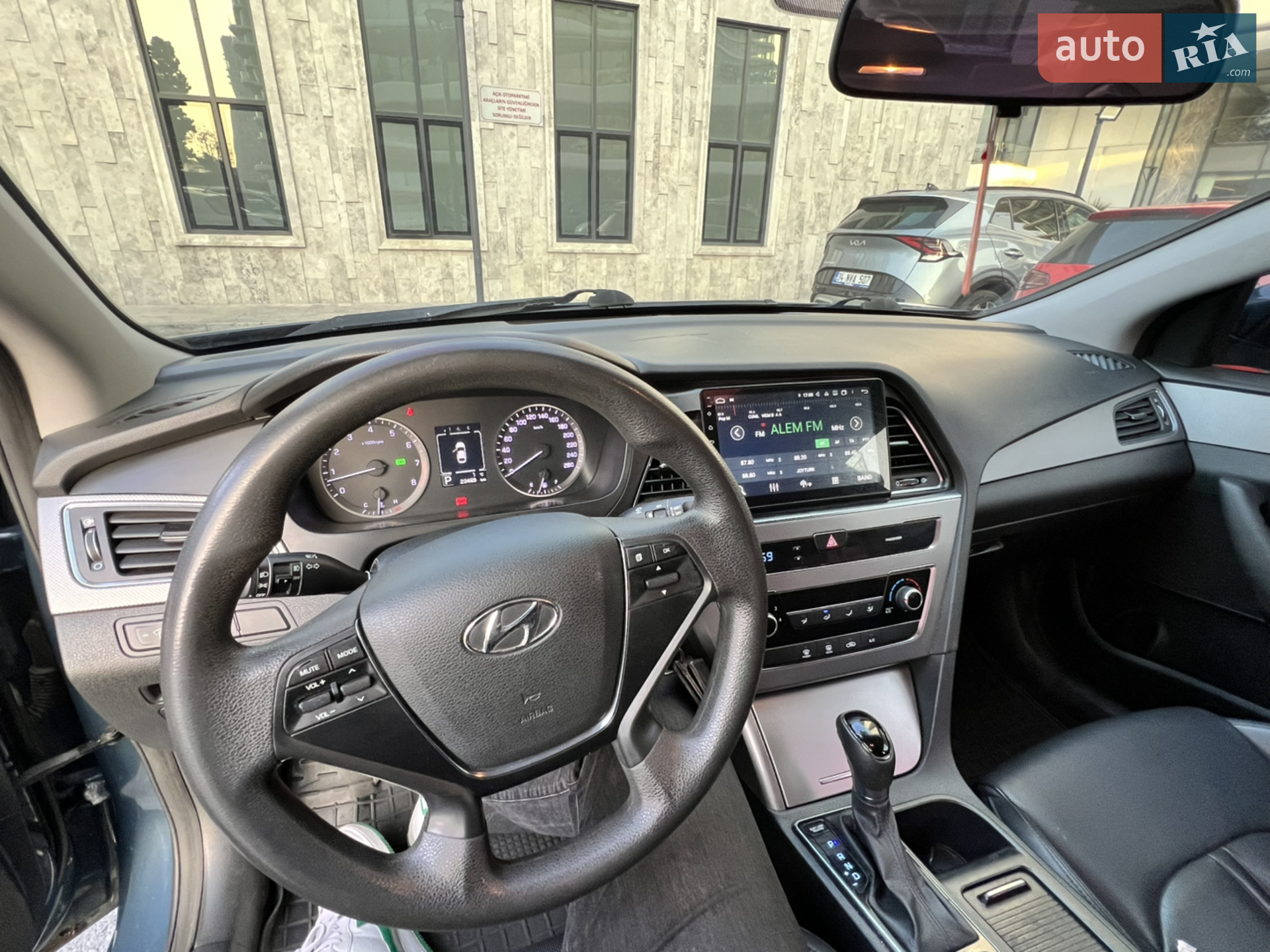 2015 Hyundai Sonata - мініатюра 16