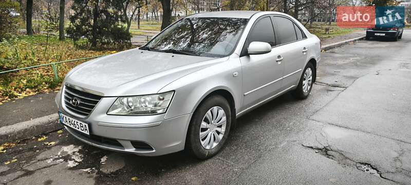 Седан Hyundai Sonata 2009 в Киеве