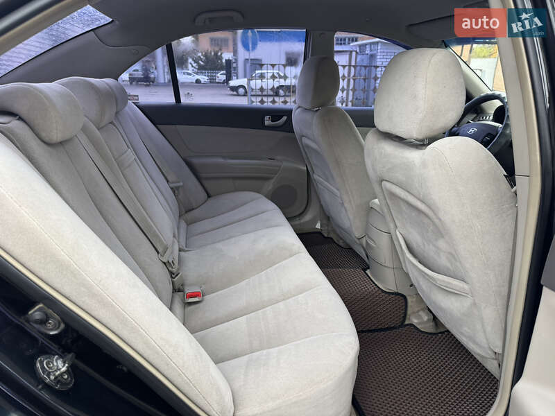 Седан Hyundai Sonata 2005 в Лубнах