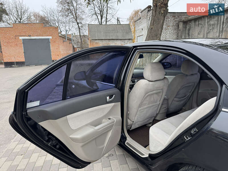 Седан Hyundai Sonata 2005 в Лубнах