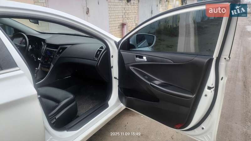 Седан Hyundai Sonata 2013 в Нетешине фото 10 Седан Hyundai Sonata 2013 в Нетешине