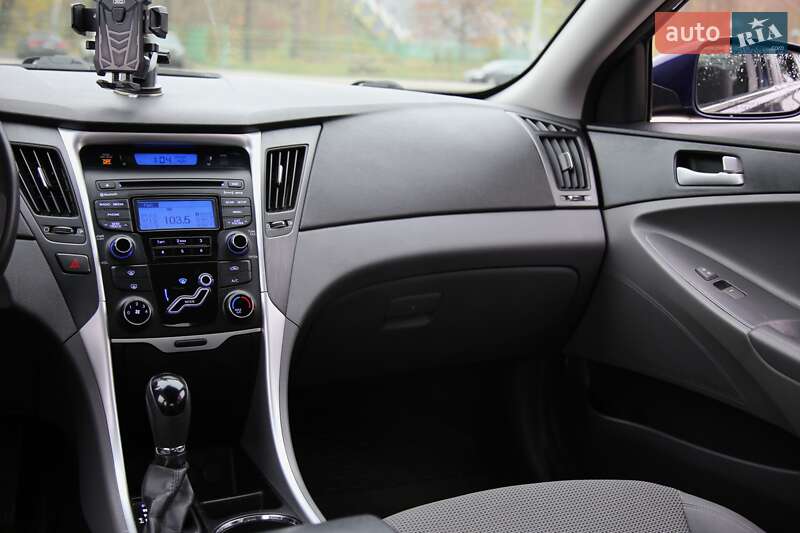 Седан Hyundai Sonata 2013 в Харкові