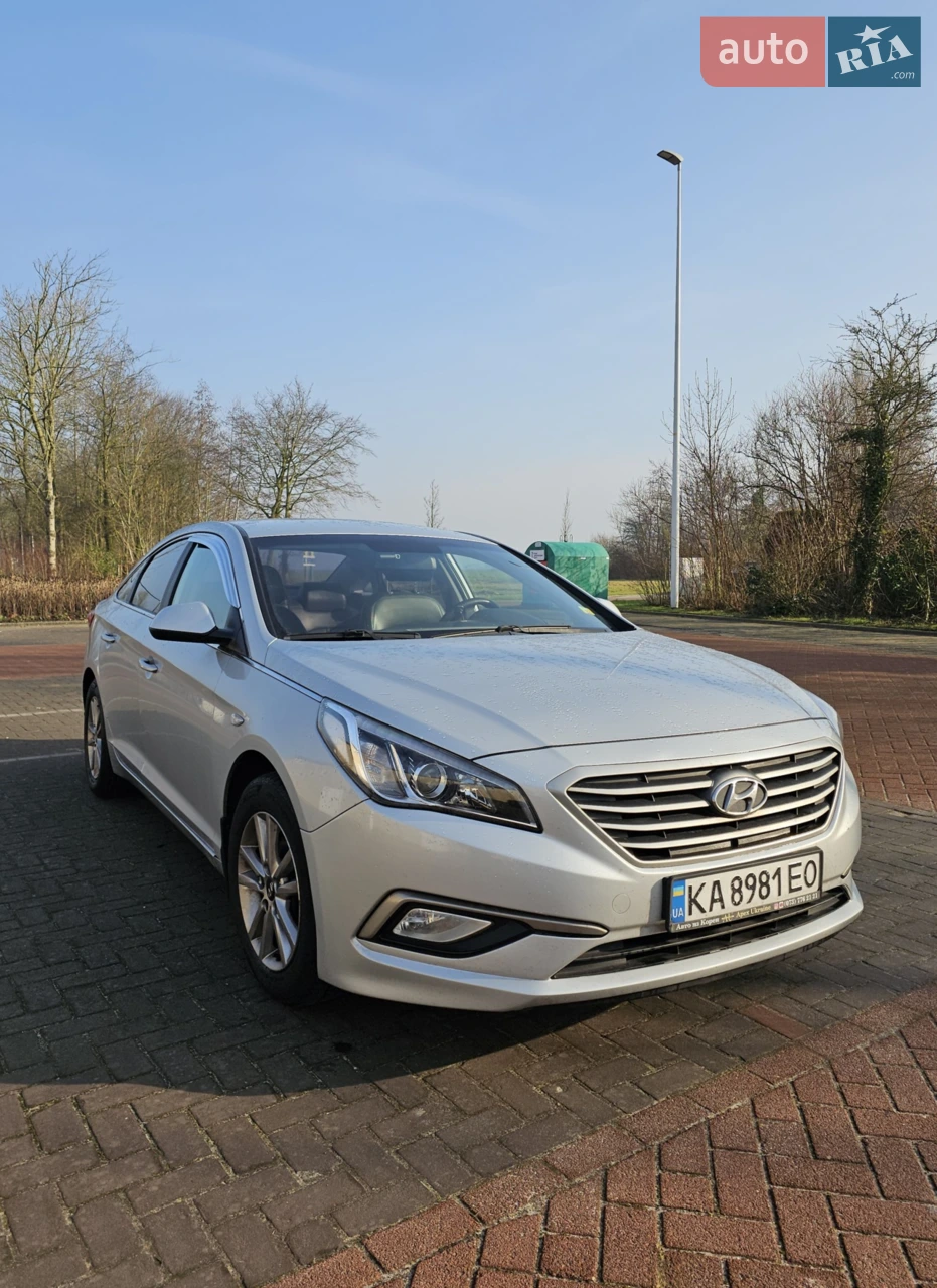 2017 Hyundai Sonata - мініатюра 10