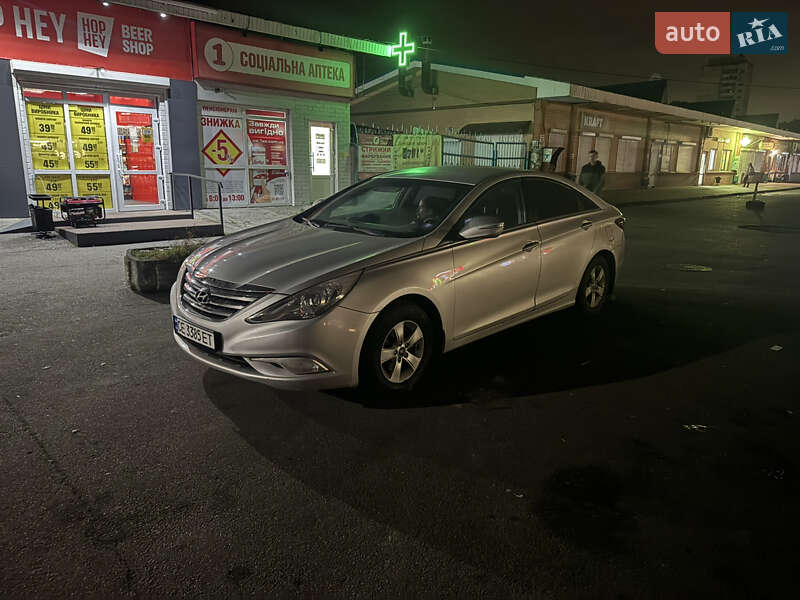 Седан Hyundai Sonata 2015 в Киеве фото 2 Седан Hyundai Sonata 2015 в Киеве