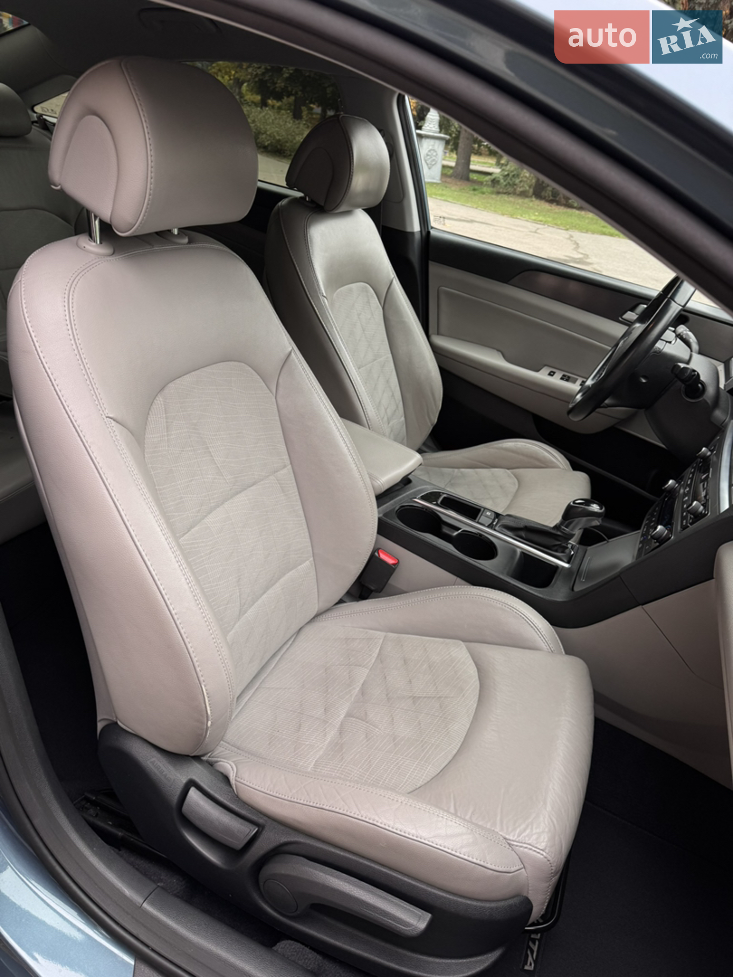 2014 Hyundai Sonata - мініатюра 23