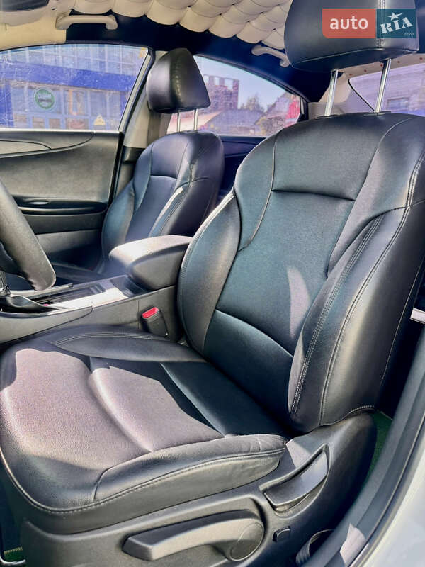 Седан Hyundai Sonata 2012 в Житомире
