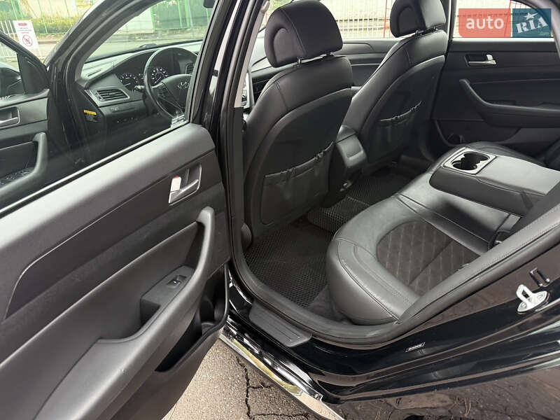 Седан Hyundai Sonata 2016 в Одессе