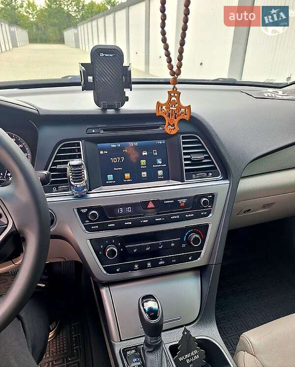 Седан Hyundai Sonata 2016 в Киеве