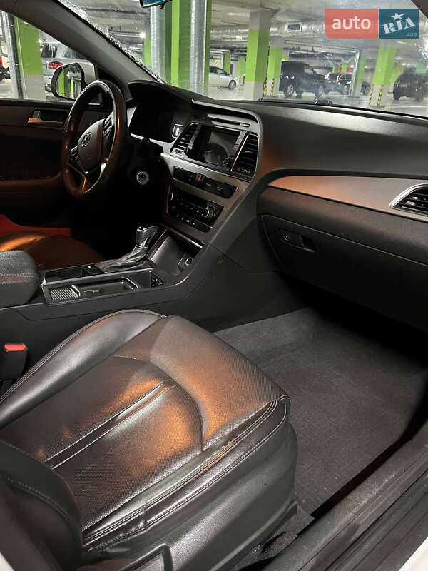 Седан Hyundai Sonata 2016 в Одессе