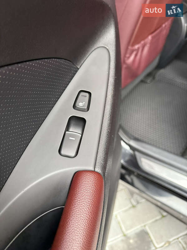 Седан Hyundai Sonata 2012 в Полтаве