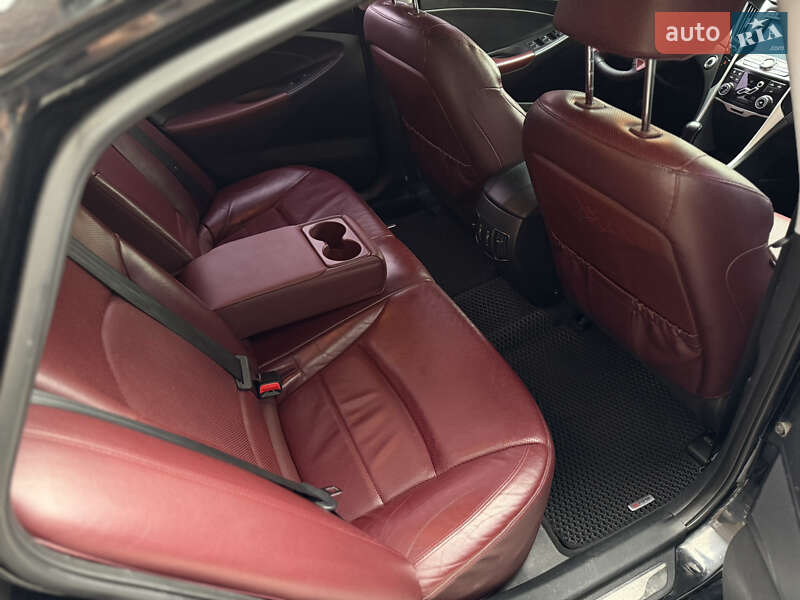 Седан Hyundai Sonata 2012 в Полтаве