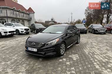 Седан Hyundai Sonata 2016 в Ужгороді