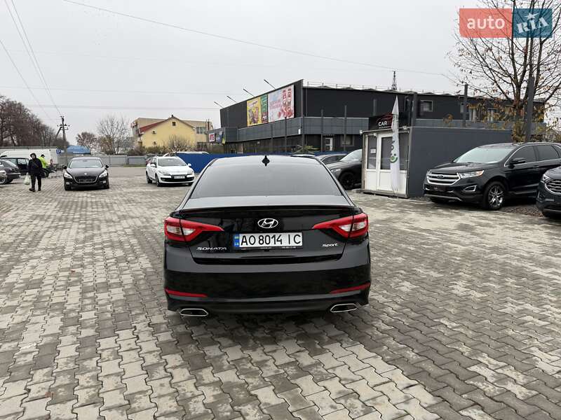 Седан Hyundai Sonata 2016 в Ужгороде
