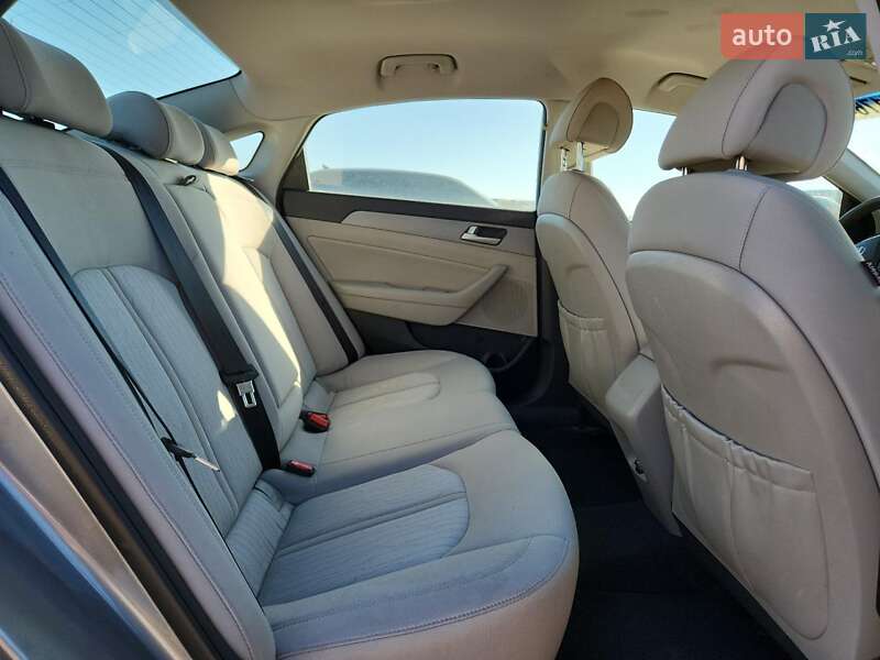 Седан Hyundai Sonata 2017 в Черновцах