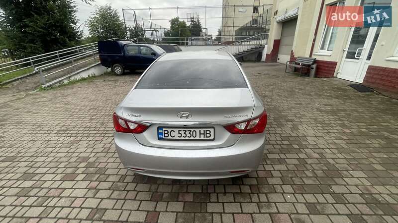 Седан Hyundai Sonata 2010 в Львове