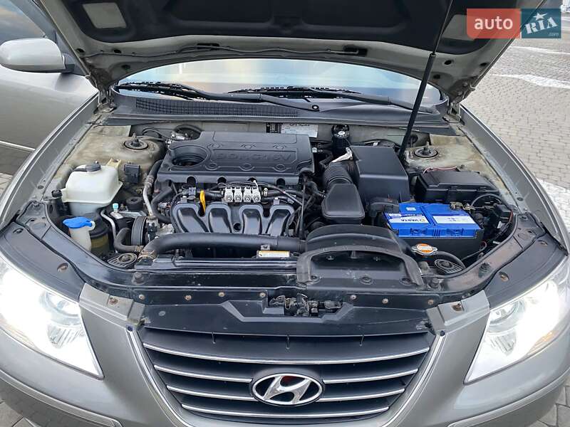 Седан Hyundai Sonata 2008 в Львове