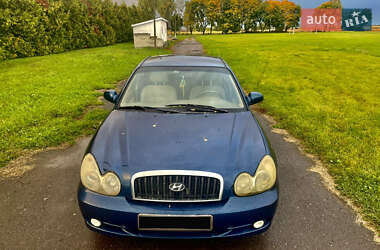 Седан Hyundai Sonata 2004 в Дубні