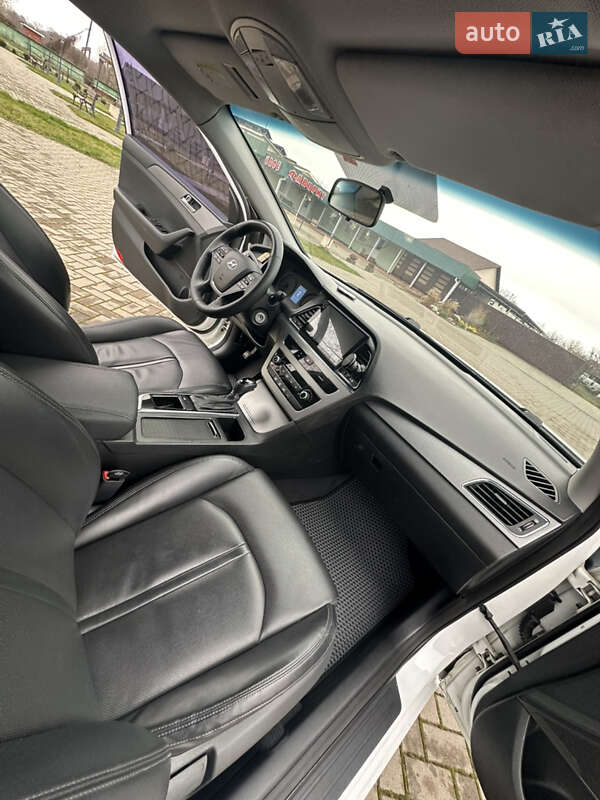 Седан Hyundai Sonata 2014 в Бахмаче