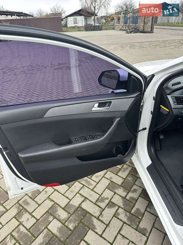 Седан Hyundai Sonata 2014 в Бахмаче