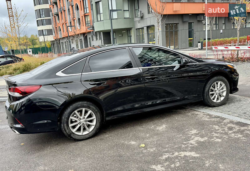 Седан Hyundai Sonata 2018 в Киеве