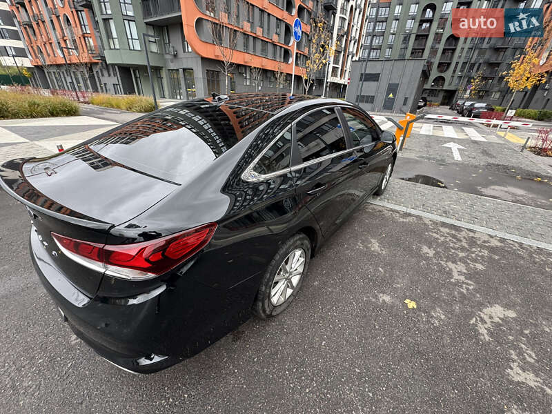 Седан Hyundai Sonata 2018 в Киеве