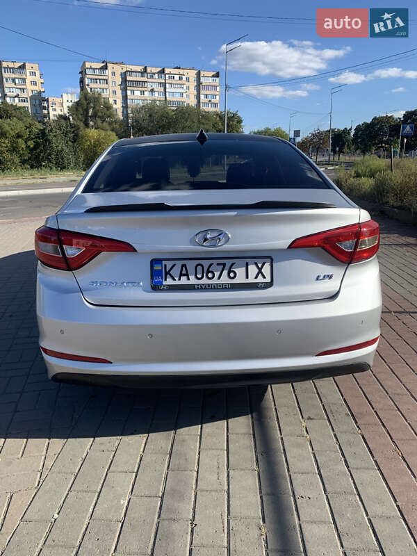 Седан Hyundai Sonata 2016 в Киеве