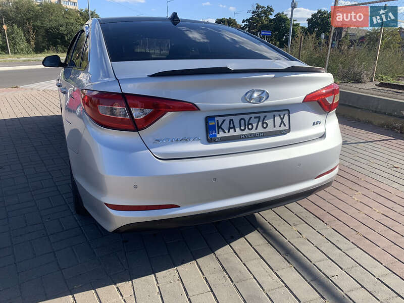 Седан Hyundai Sonata 2016 в Киеве