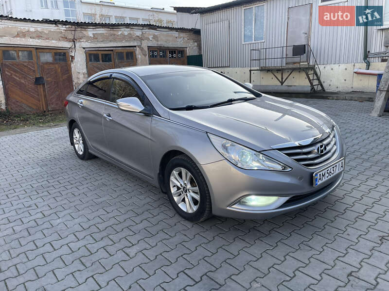 Седан Hyundai Sonata 2011 в Радомышле