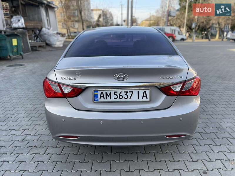 Седан Hyundai Sonata 2011 в Радомышле