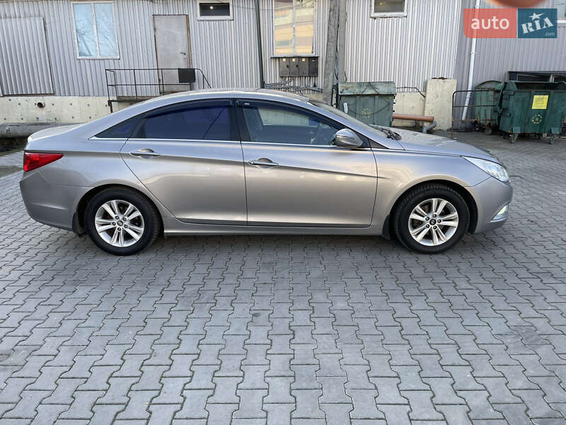 Седан Hyundai Sonata 2011 в Радомышле