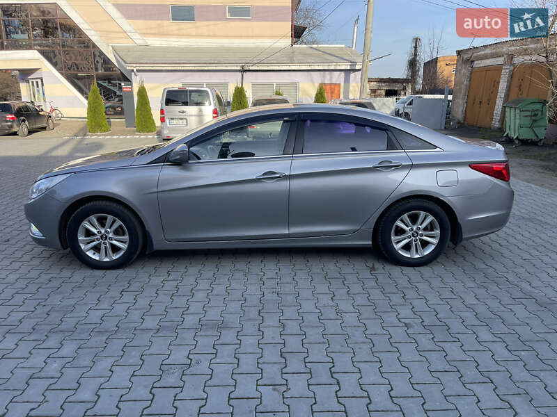 Седан Hyundai Sonata 2011 в Радомышле