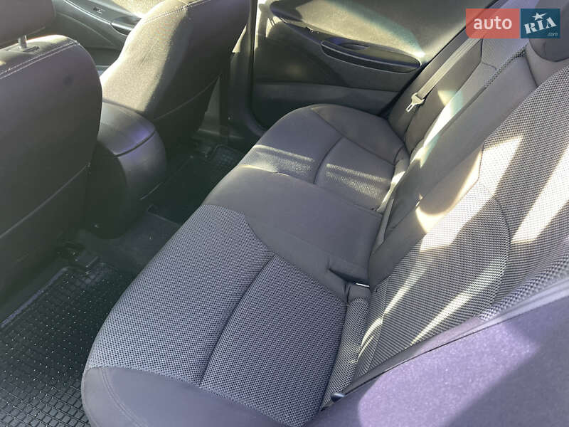 Седан Hyundai Sonata 2011 в Радомышле