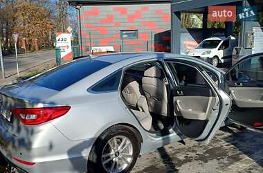Седан Hyundai Sonata 2016 в Львове