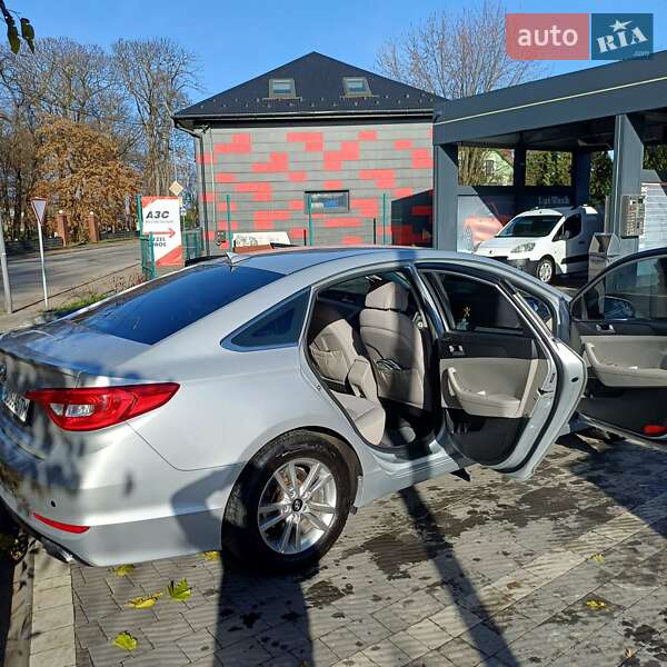 Седан Hyundai Sonata 2016 в Львове