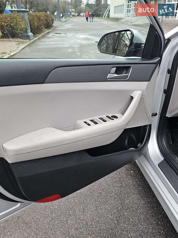 Седан Hyundai Sonata 2018 в Киеве фото 16 Седан Hyundai Sonata 2018 в Киеве