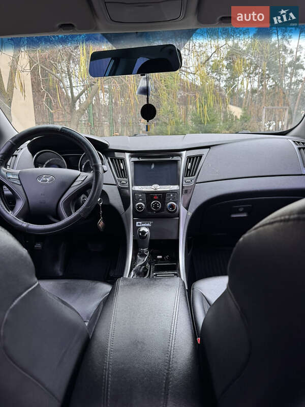 Седан Hyundai Sonata 2013 в Ирпене